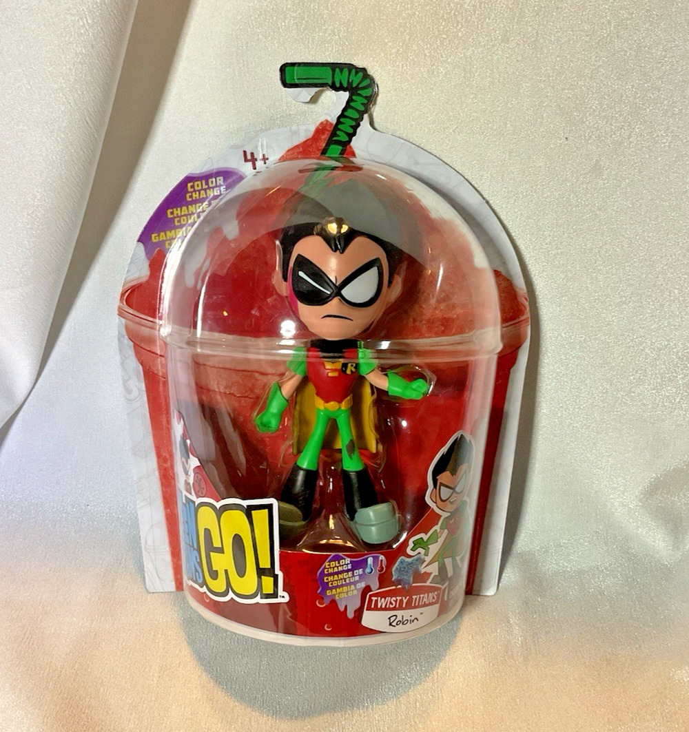 Teen Titans Go – Robin 5” Action Figure – DC Comics – Removable Bo Staff – New